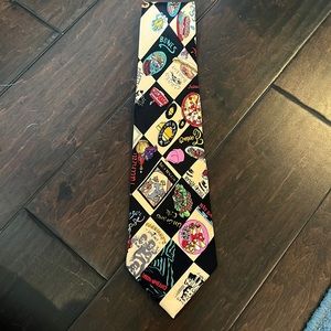 Restaurant theme tie
